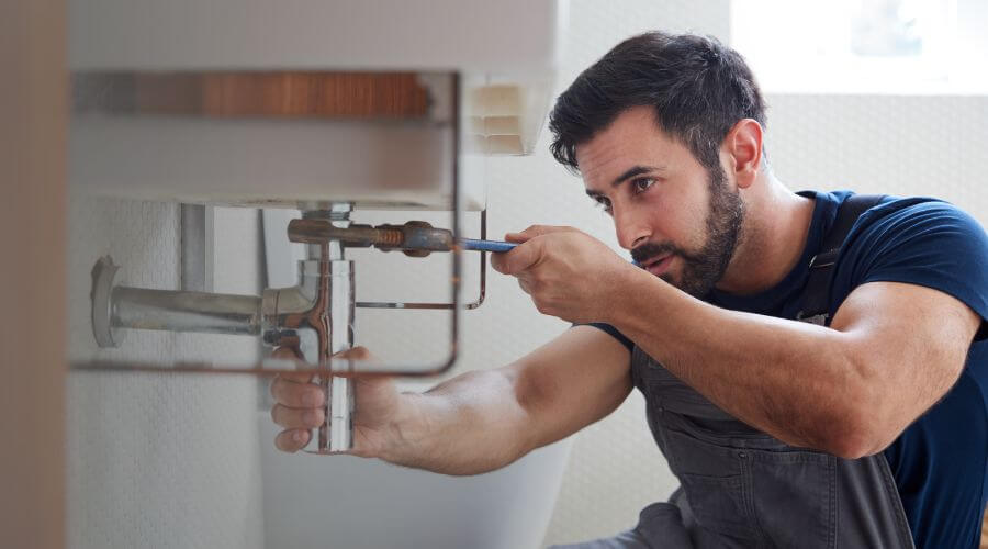 Professional water heater installation services in Holbrook, PA